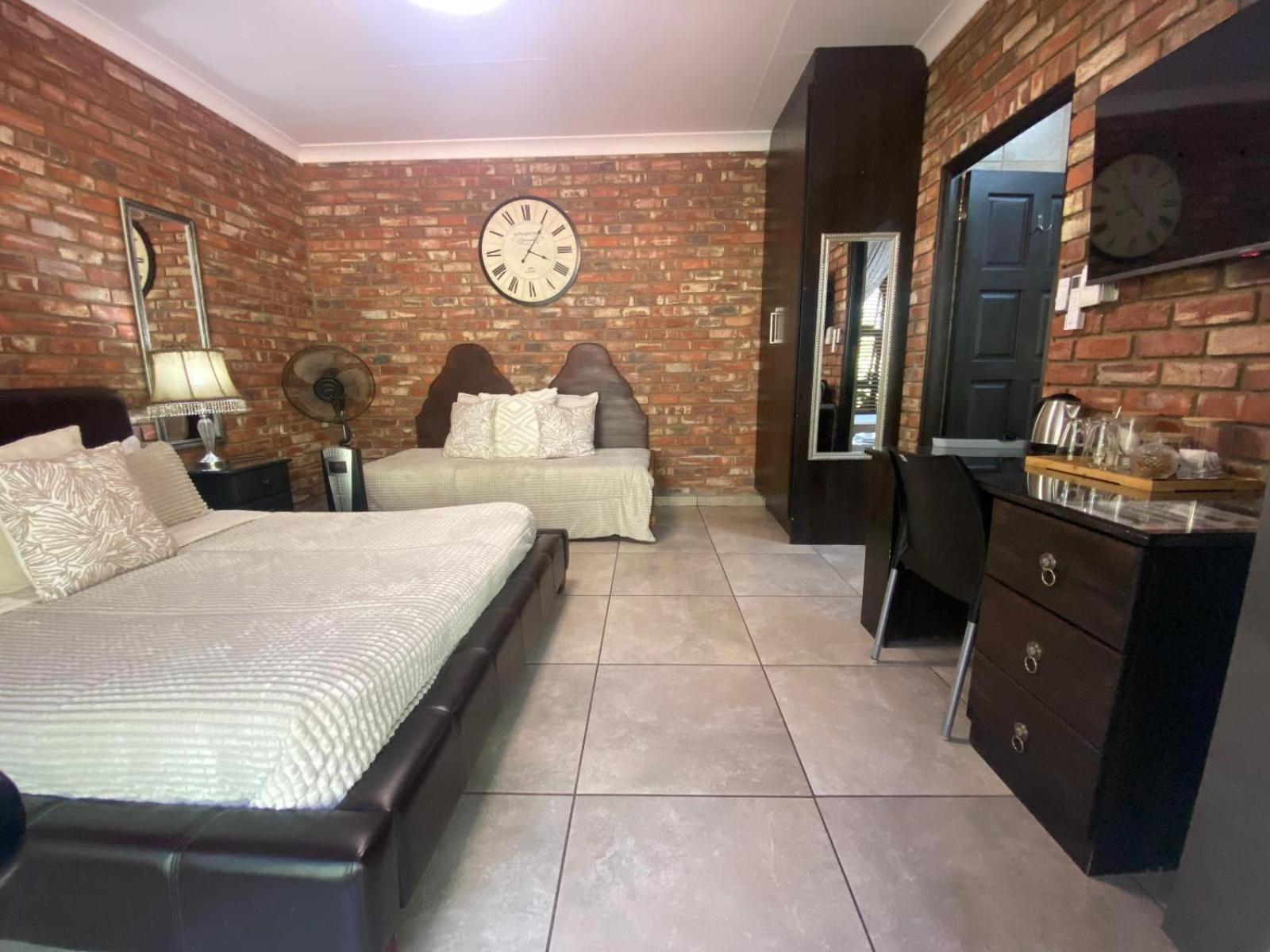Aloe Guesthouse Klerksdorp Cameră foto